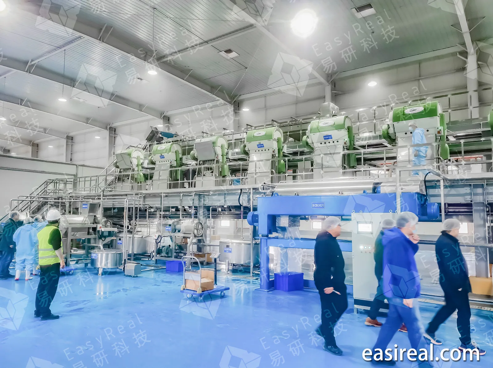 果蔬浆汁工业加工生产线现场